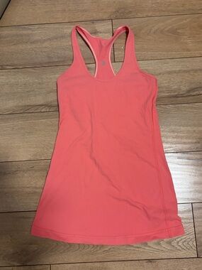 Lululemon tank top